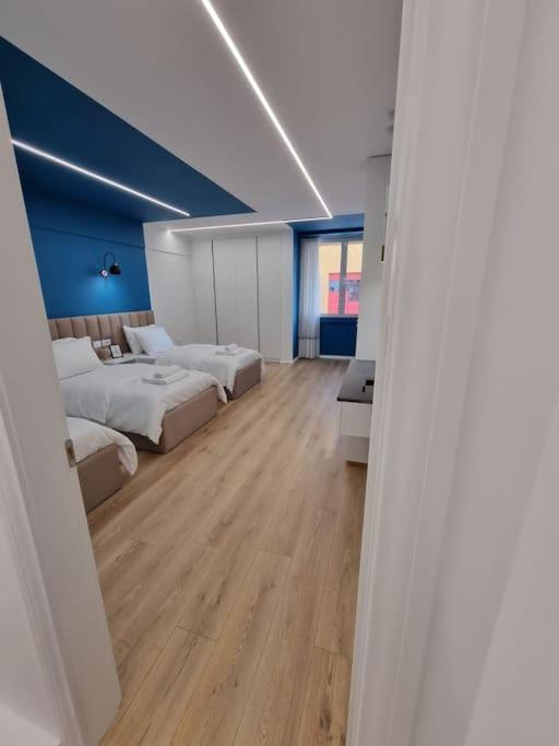 Continental Apartment *